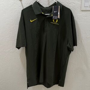 Nike Men's Oregon Ducks Dark Green Shirt